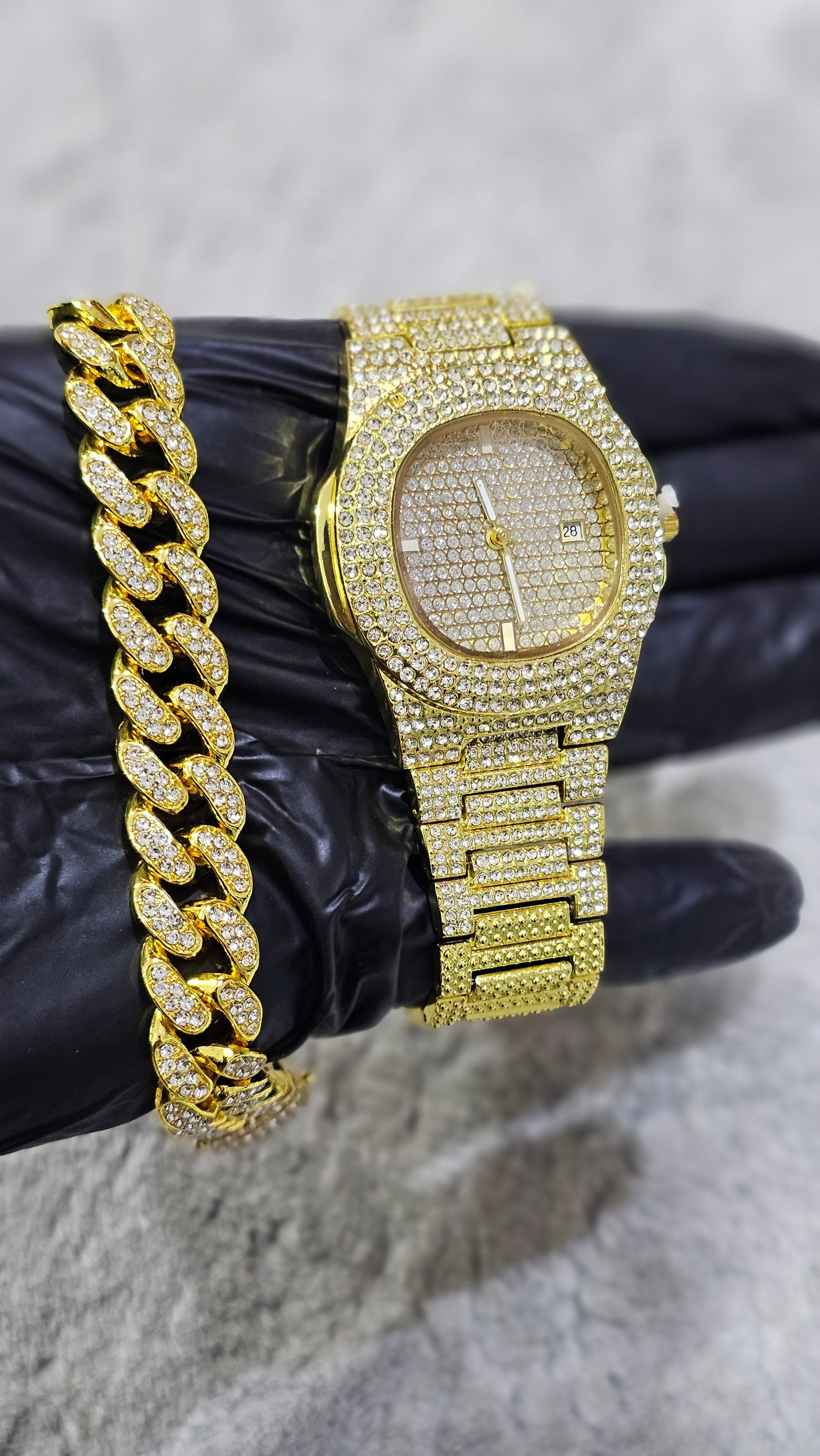 🔥 Luxury Iced-Out Watch & Cuban Bracelet Set – Gold & Silver Bling Jewelry ⌚💎