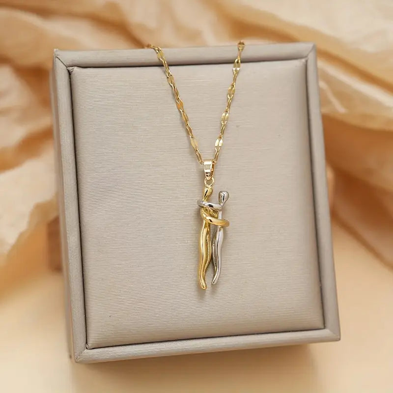 ✨ Elegant Couple Hug Heart Pendant Necklace – 18K Gold-Plated Romantic Jewelry Gift for Women 💖